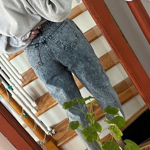 Vintage STEFANO WORLD WIDE High
Waist Jeans - Picture 2 of 8